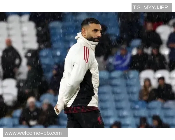 卡拉格怒斥萨拉赫八分钟热刺麦迪逊目瞪口呆现场吃瓜盛况引热议