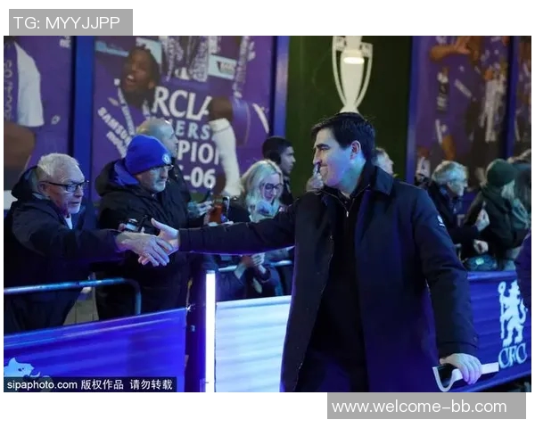 加里奥尼尔被视为罗塞尼尔接任切尔西的热门人选之一