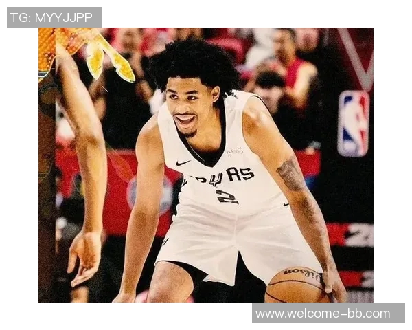 哈珀表现惊艳全场16中10砍下22分6助助力球队完成关键反超