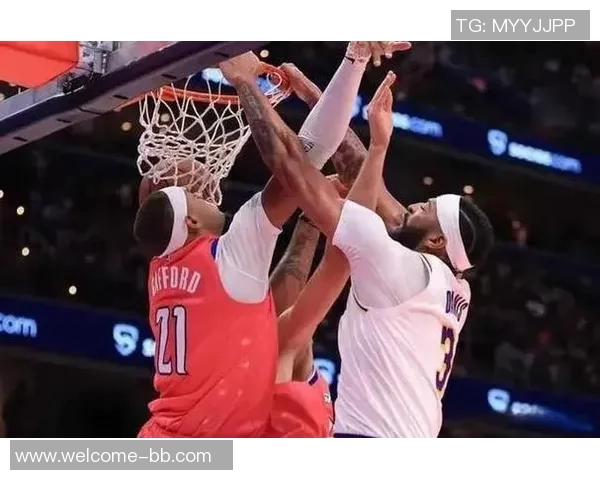 浓眉谈比赛表现：面对包夹我努力传球助队友得分