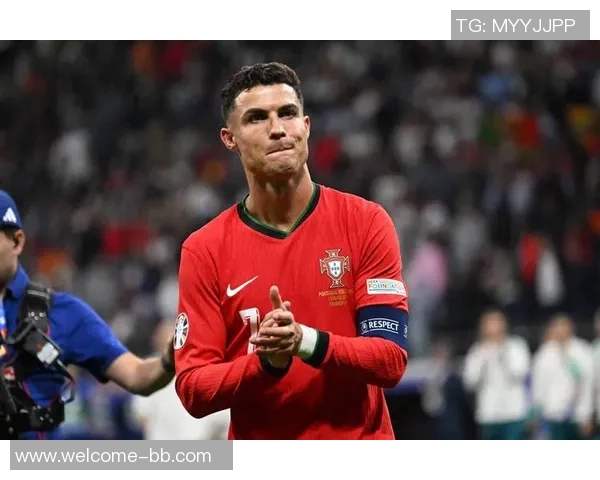 葡萄牙主帅称C罗为历史上最伟大的球员之一无论世界杯结果如何 葡萄牙主帅称C罗为历史上最伟大的球员之一无论世界杯结果如何